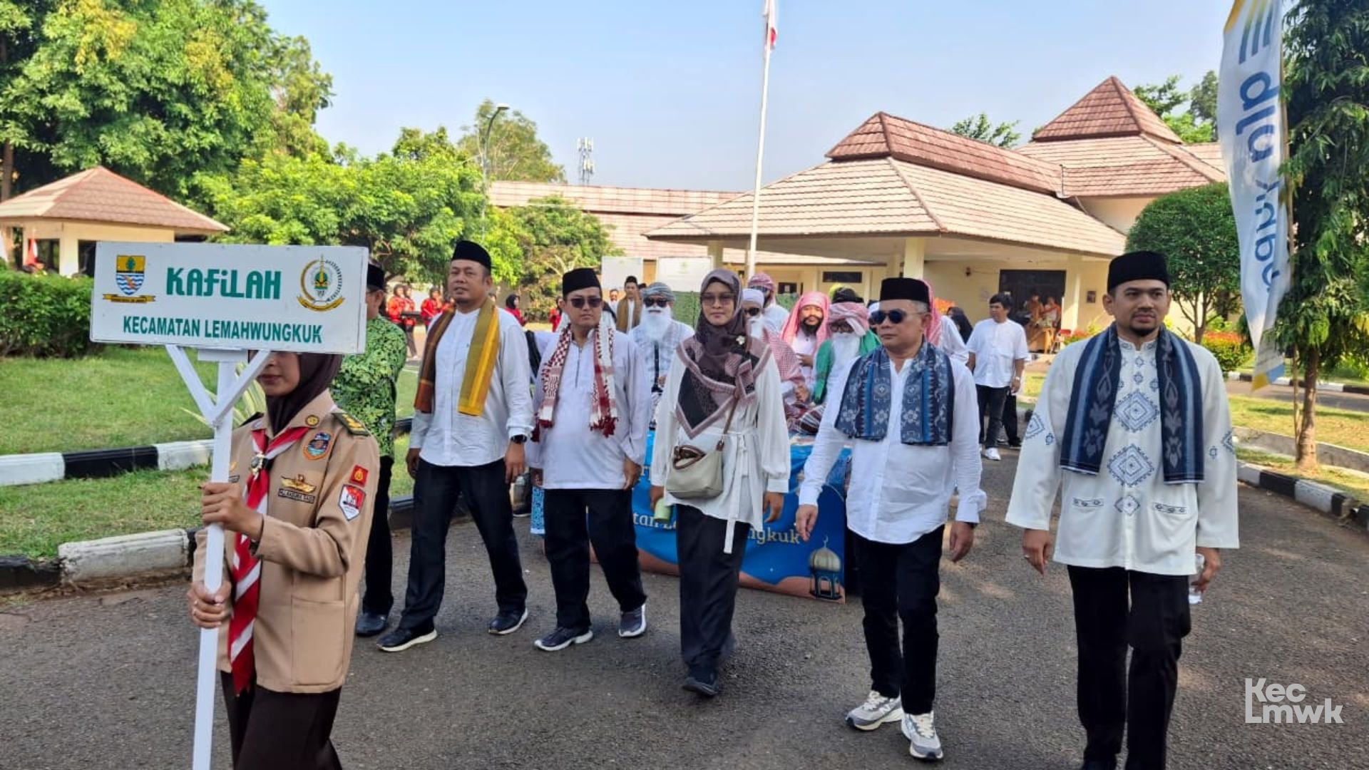 Pawai Ta'aruf Awali MTQ Ke-57 Kota Cirebon