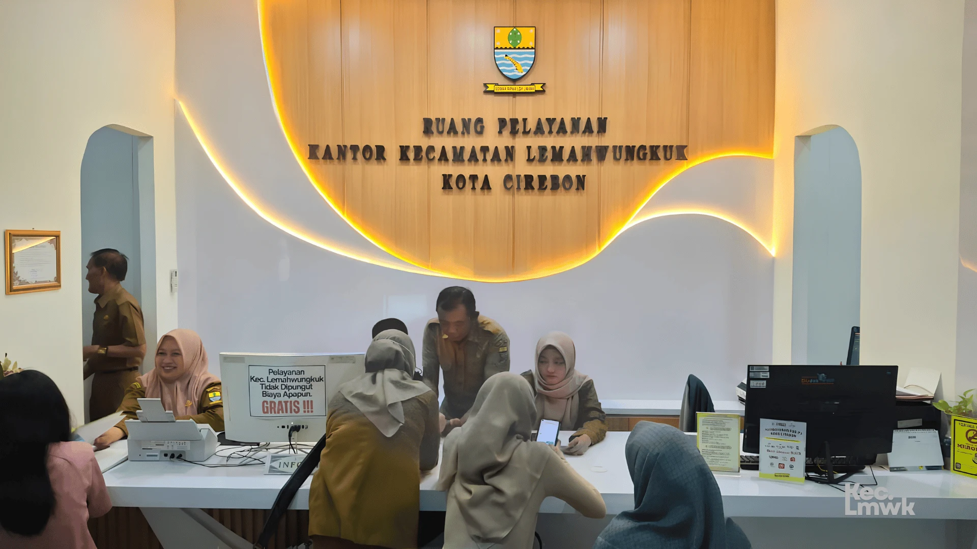 Kecamatan Lemahwungkuk Dorong Aktivasi Identitas Kependudukan Digital untuk Dukung Ketepatan Sasaran Bantuan Sosial